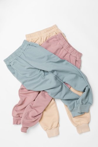 Tenké Oversized  tepláky - Farba: Mentolová, Veľkosť: 98/104, Cena: 37€