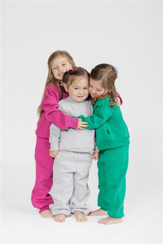 Zateplené Oversized  tepláky - Farba: Fuxia, Veľkosť: 146/152, Cena: 37€