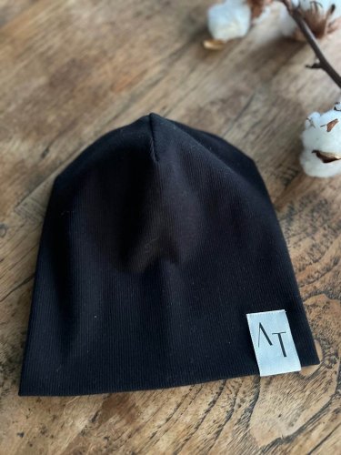 Čiapka dvojvrstvová s logom AT - Farba: Levandulová, Veľkosť: L-XL, Výrobca: Anatte Collection